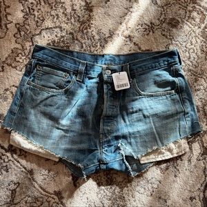 Urban renewal remade Levi’s basic denim short